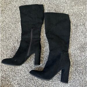 Black suede knee high boots size 7